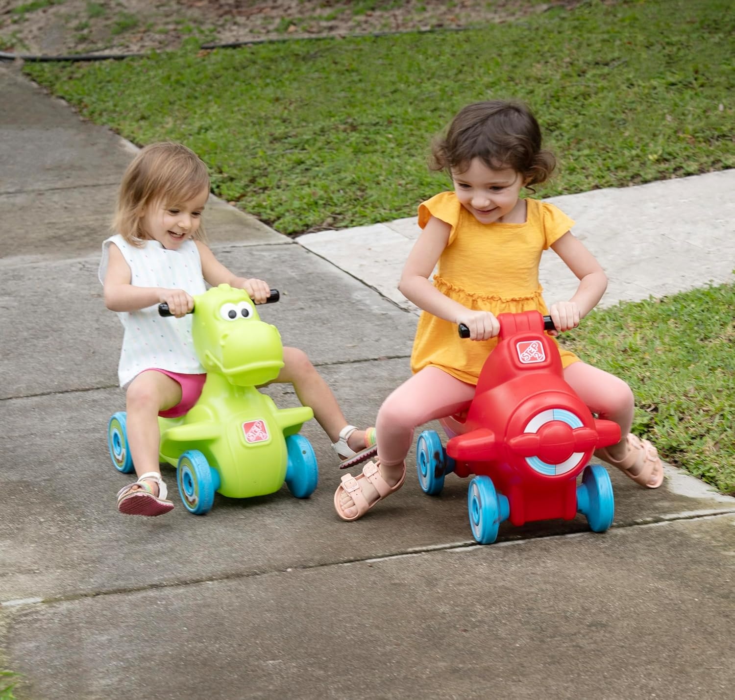 Step2 Dino Dash Kids Push Car, Foot Powered Ride On Toy, Practice Balance with 4 Wheels, Track Not Included, Made of Durable Plastic, Max Weight 50 lbs., for Toddlers 2-5 Years Old, Green(Sky Rider)