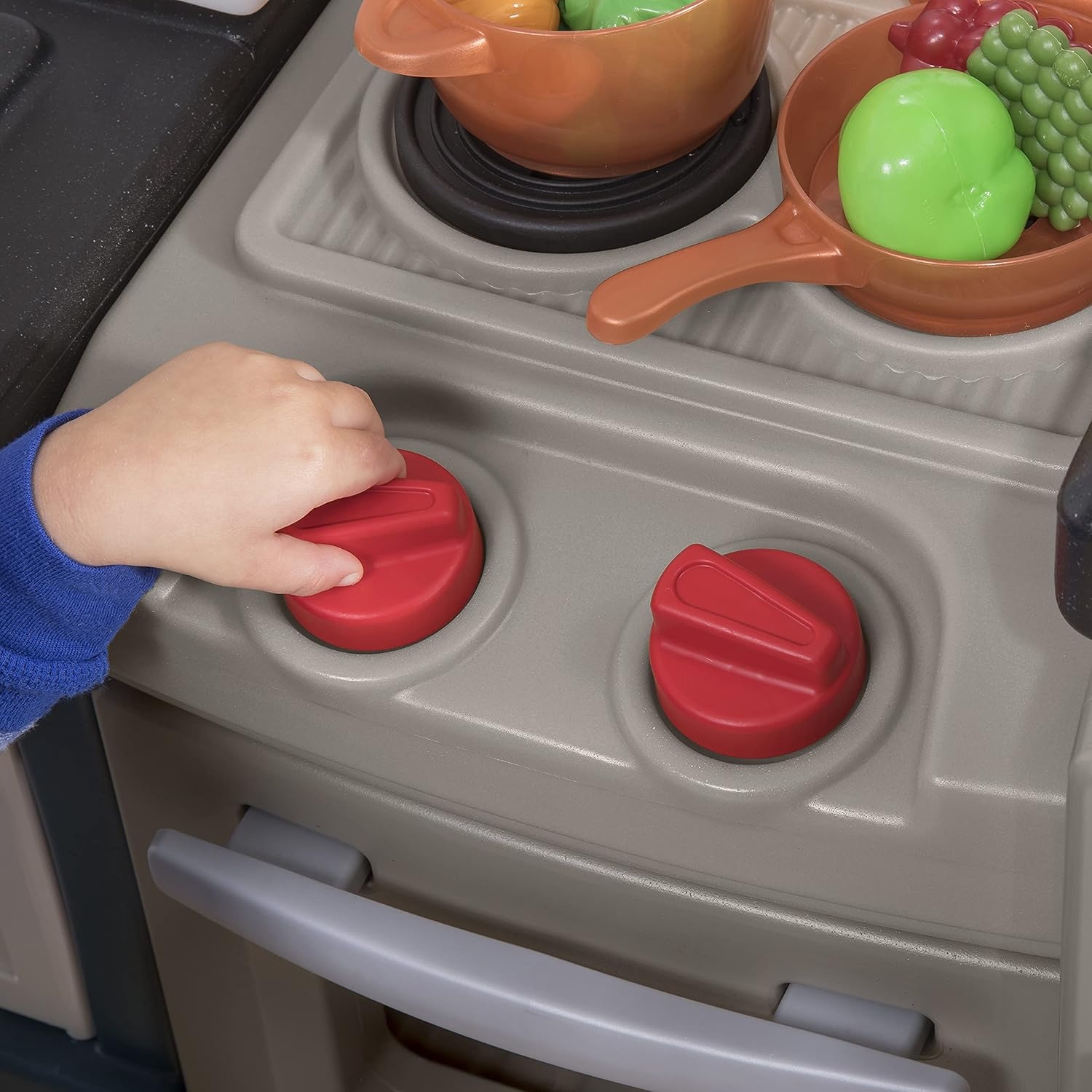 Step2 Modern Metro Kitchen Set for Kids – Includes 30+ Toy Kitchen Accessories, Interactive Features for Pretend Play – Indoor/Outdoor Toddler Playset – Dimensions 44.75″ H x 46.5″ W x 13.5″ D