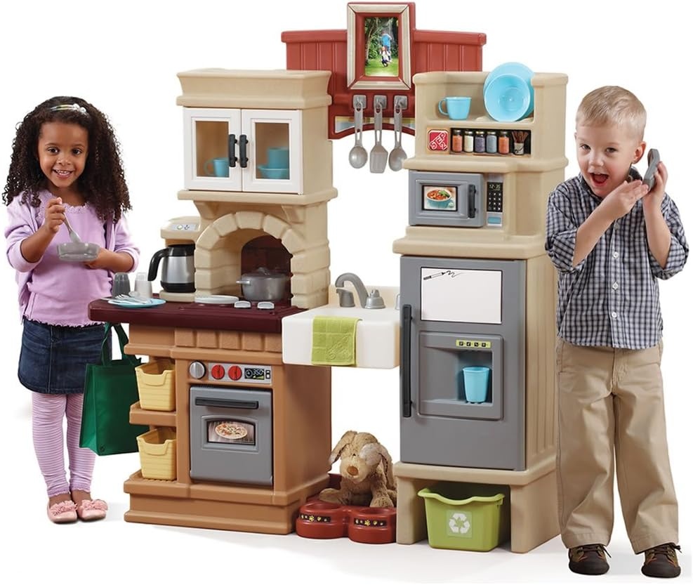 Step2 Heart of the Home Kids Kitchen Playset, Indoor/Outdoor Kitchenette, Interactive Play with Lights and Sounds, Made of Durable Plastic, Includes 40 Piece Toy Accessories, For Toddlers 2+ Years Old