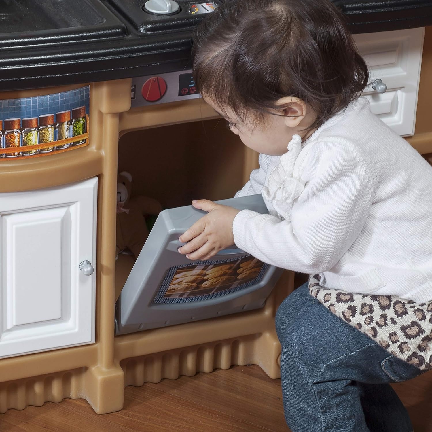 Step2 Lifestyle Dream Kids Kitchen Playset, Indoor/Outdoor Kitchenette, Interactive Play with Lights and Sounds, Made of Durable Plastic, 37 Piece Toy Accessories, Toddlers 2+ Years Old, Gray(Tan)