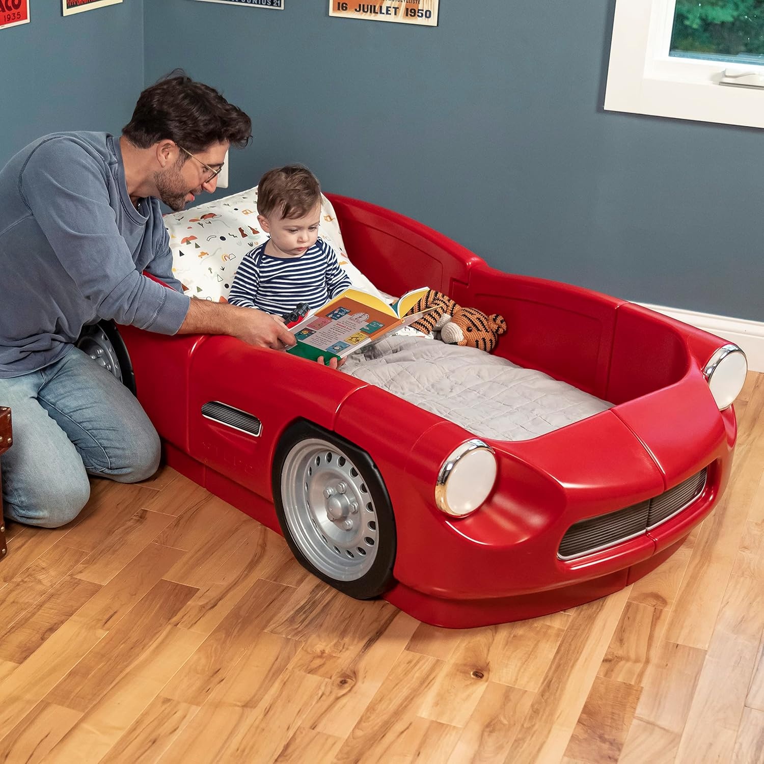 Step2 Turbocharged Twin Size Truck Car Bed, Car Bed for Boys & Girls, Working Headlights & Built-In Storage, Made of Durable Plastic, For Toddlers 3+ Years Old, Vibrant Red(Red Roadster)