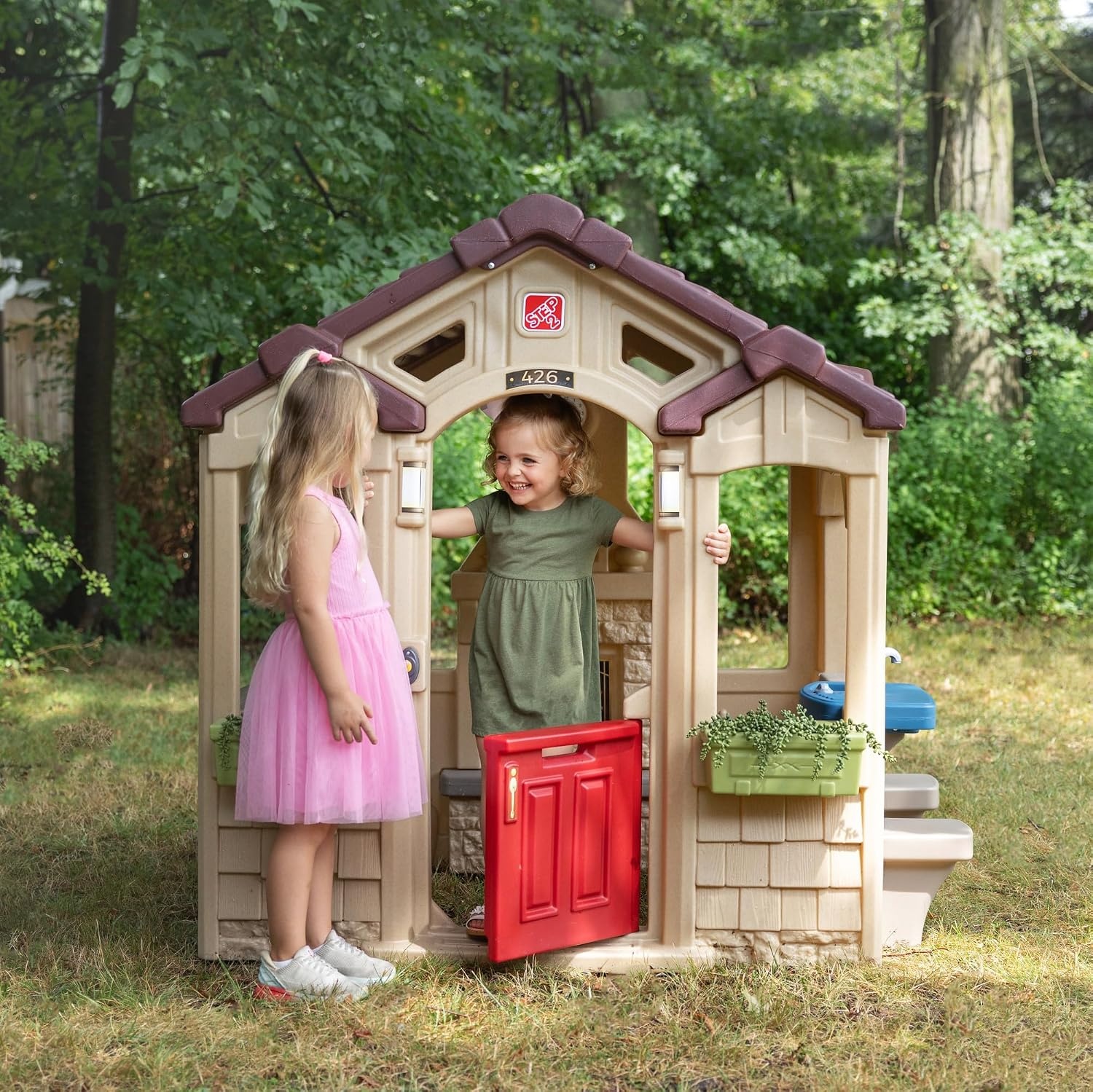 Step2 Charming Cottage Kids Playhouse, Indoor and Outdoor Clubhouse Playset, Interactive Sounds, Toddlers 2+ Years Old, Easy to Assemble(Playhouse)