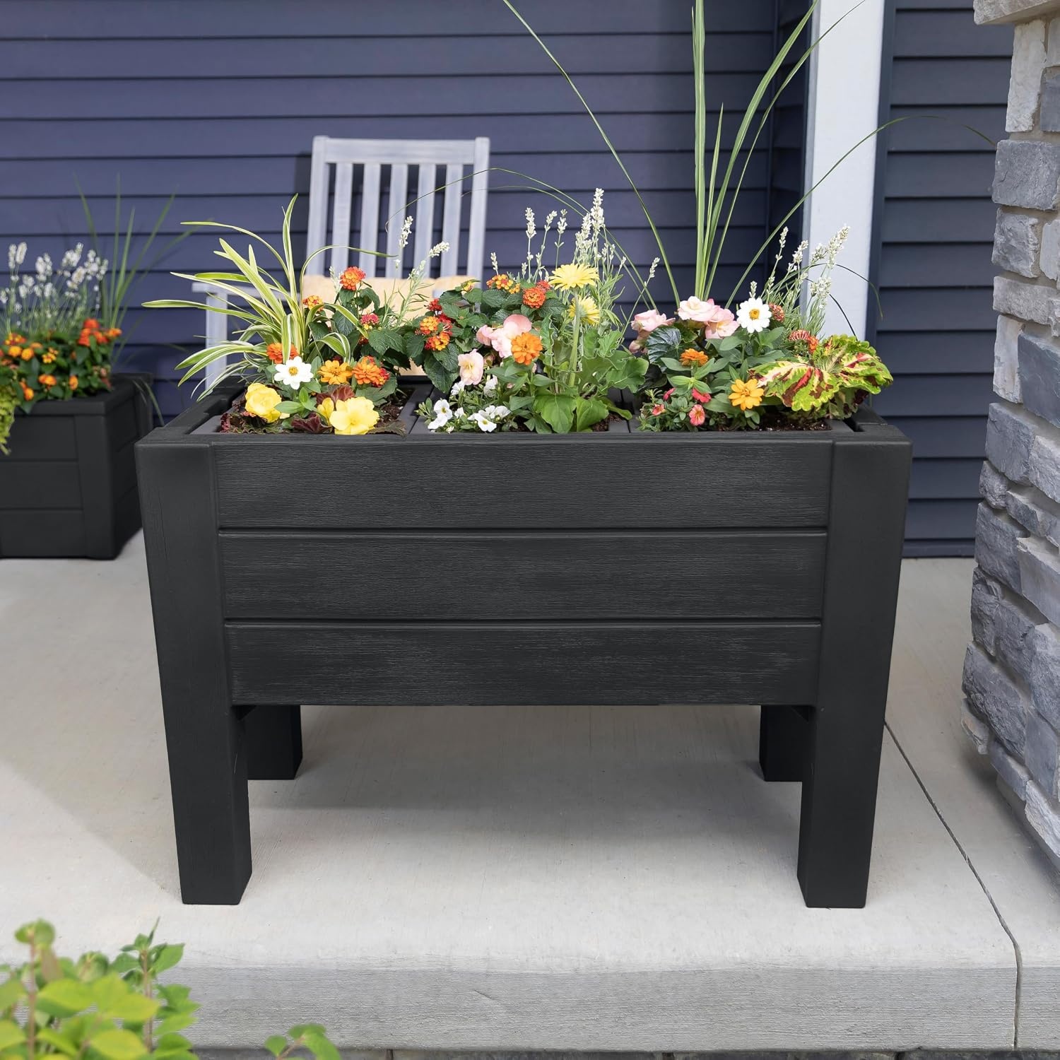 Step2 Lakewood Raised Planter Box, Large Planters for Outdoor Plants, Gardening and Flower Pot for Patio or Porch, Easy Drainage, Durable Plastic, Dark Cedar(Black)