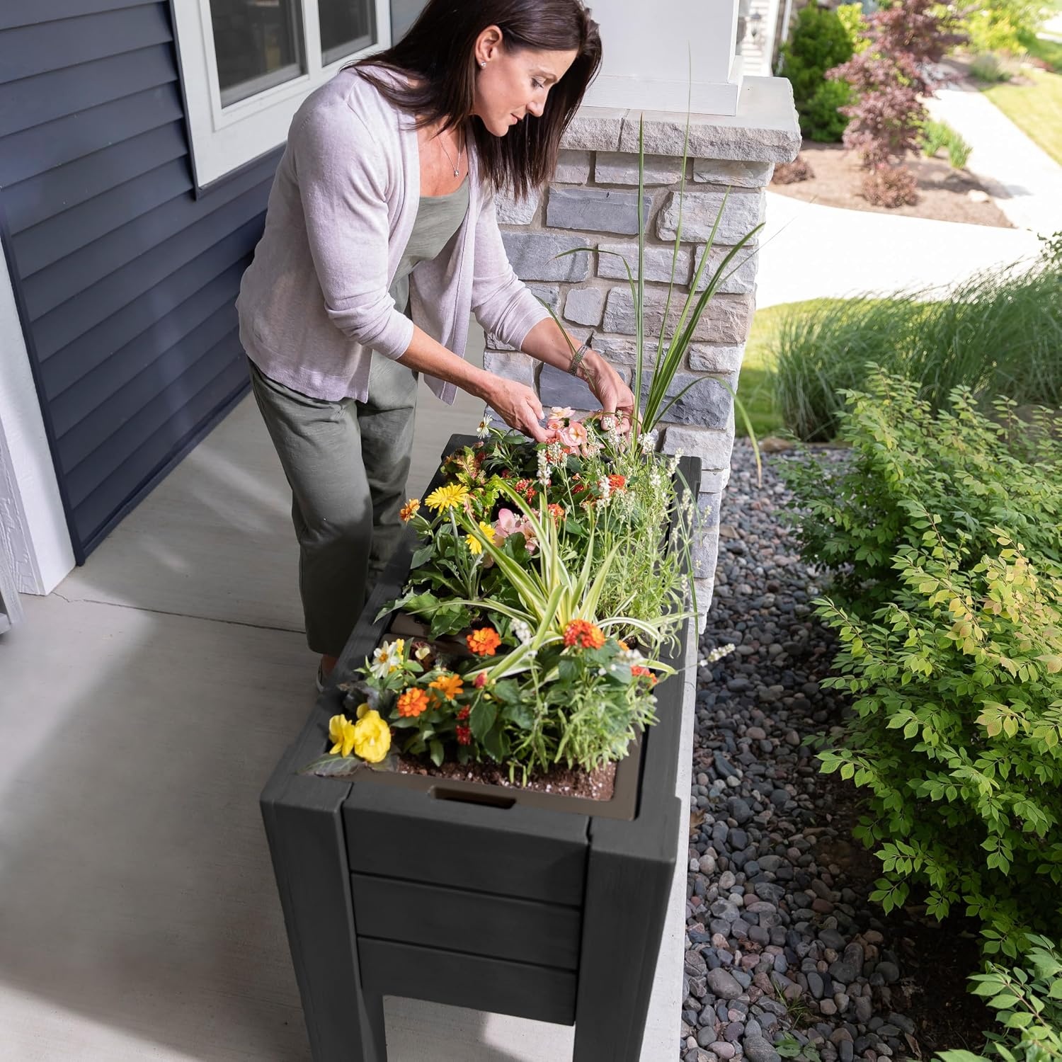 Step2 Lakewood Raised Planter Box, Large Planters for Outdoor Plants, Gardening and Flower Pot for Patio or Porch, Easy Drainage, Durable Plastic, Dark Cedar(Black)